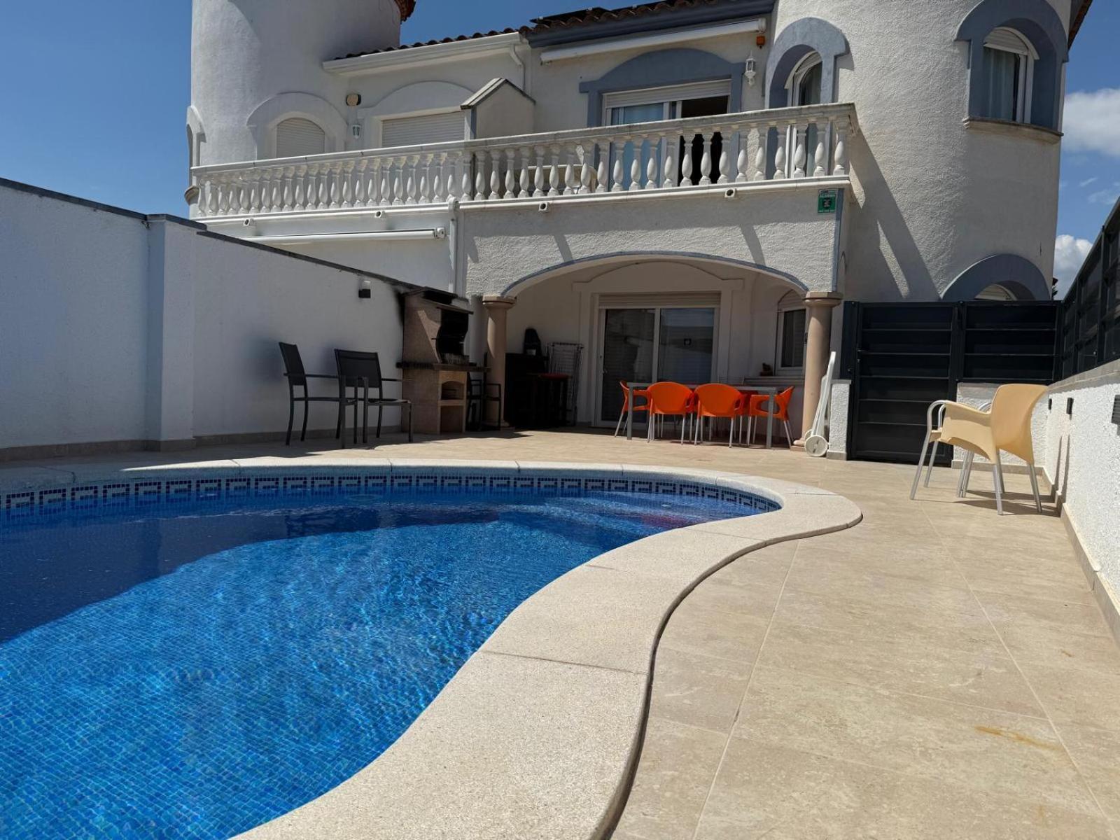 Raquel Koky Villa Empuriabrava Bagian luar foto
