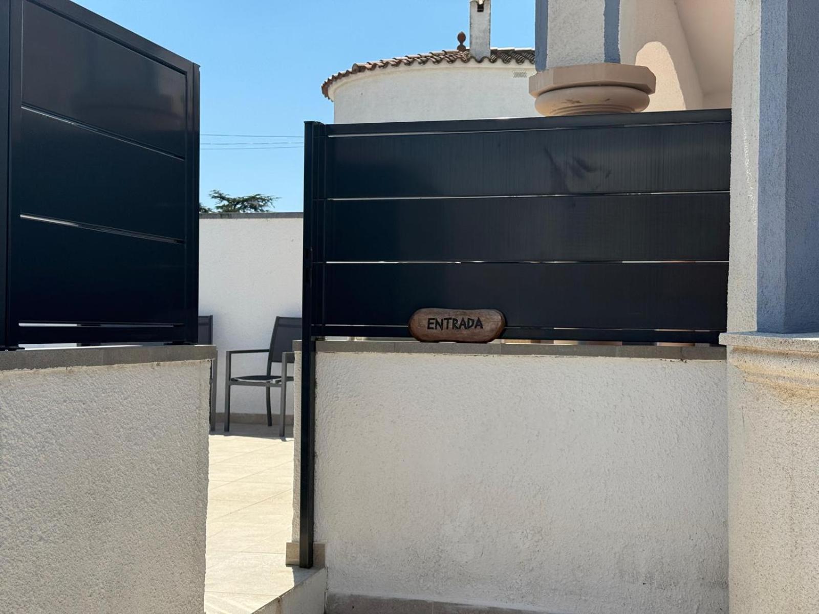 Raquel Koky Villa Empuriabrava Bagian luar foto