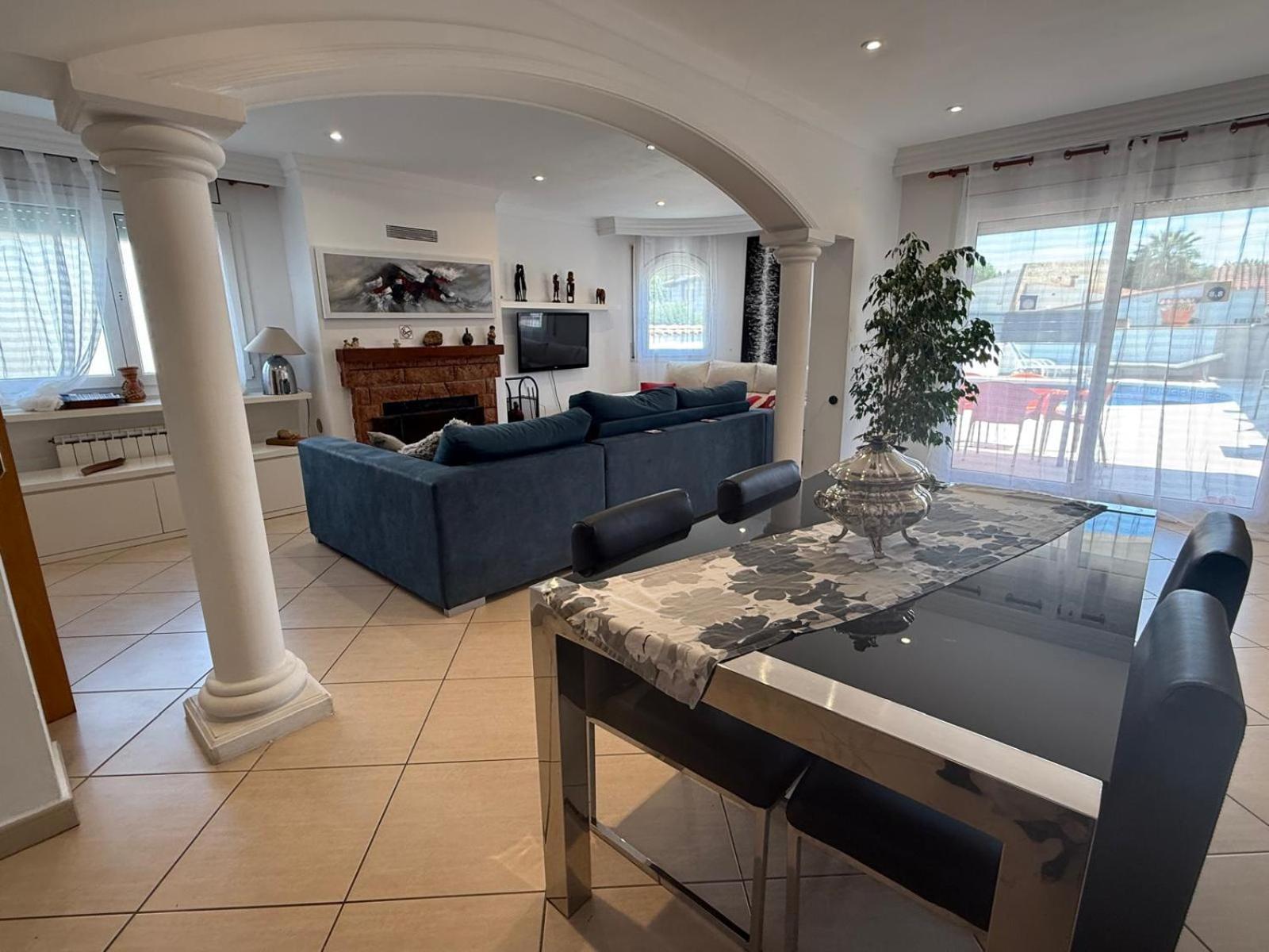 Raquel Koky Villa Empuriabrava Bagian luar foto