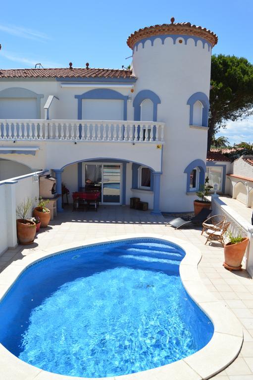 Raquel Koky Villa Empuriabrava Bagian luar foto